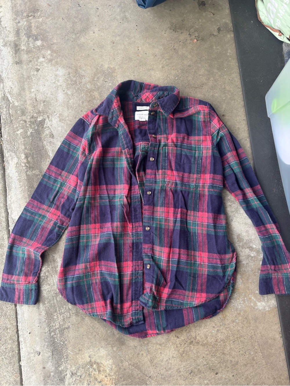 American Eagle Outfitters Plaid Button-Down Shirt - Picture 2 of 4